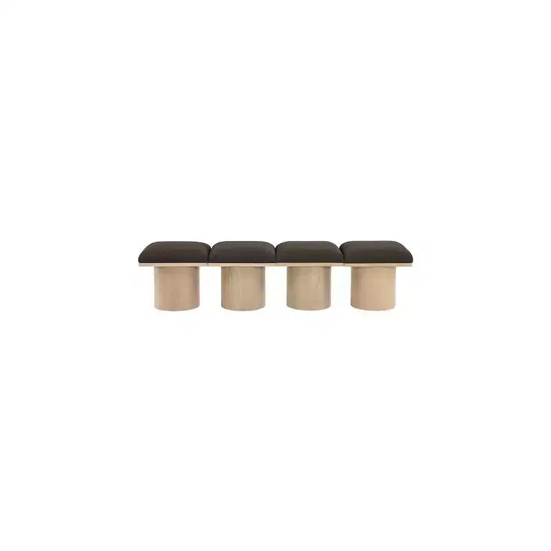 Meridian Furniture, Panca in tessuto bouclé Pavilion