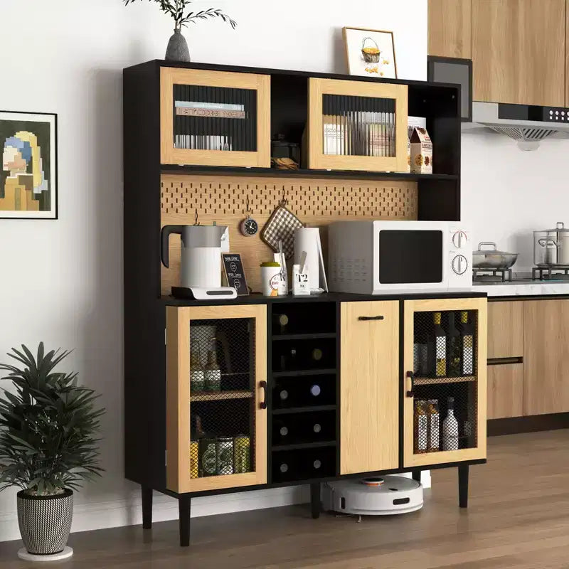 Credenza in legno a 4 ante e 2 cassetti