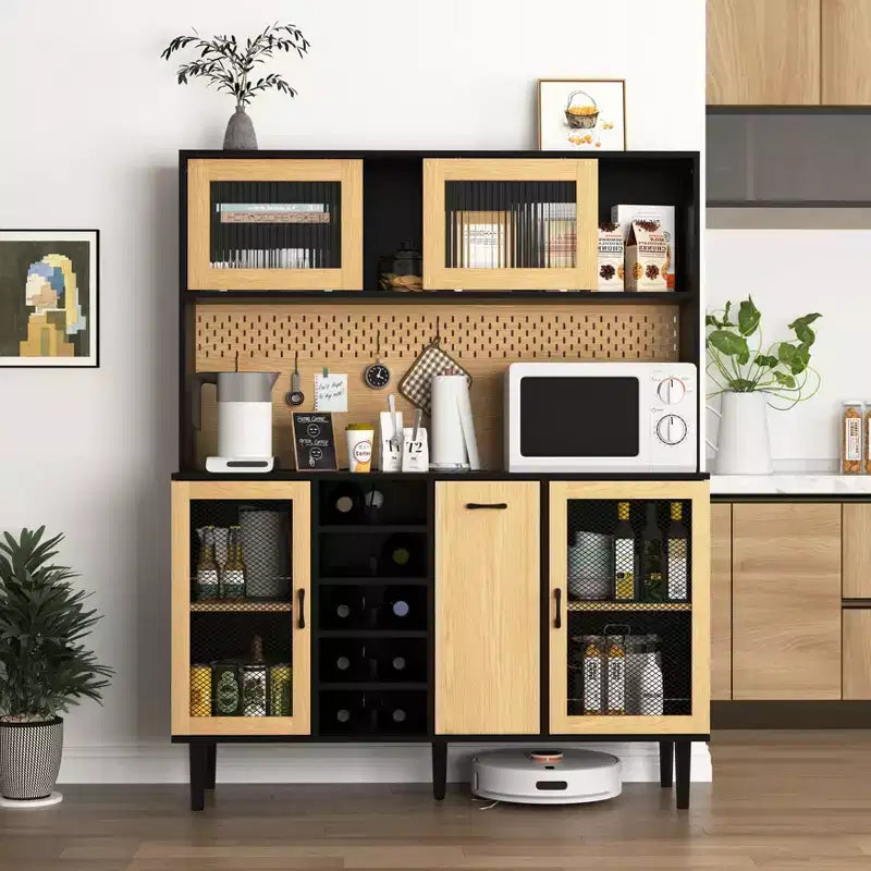 Credenza in legno a 4 ante e 2 cassetti