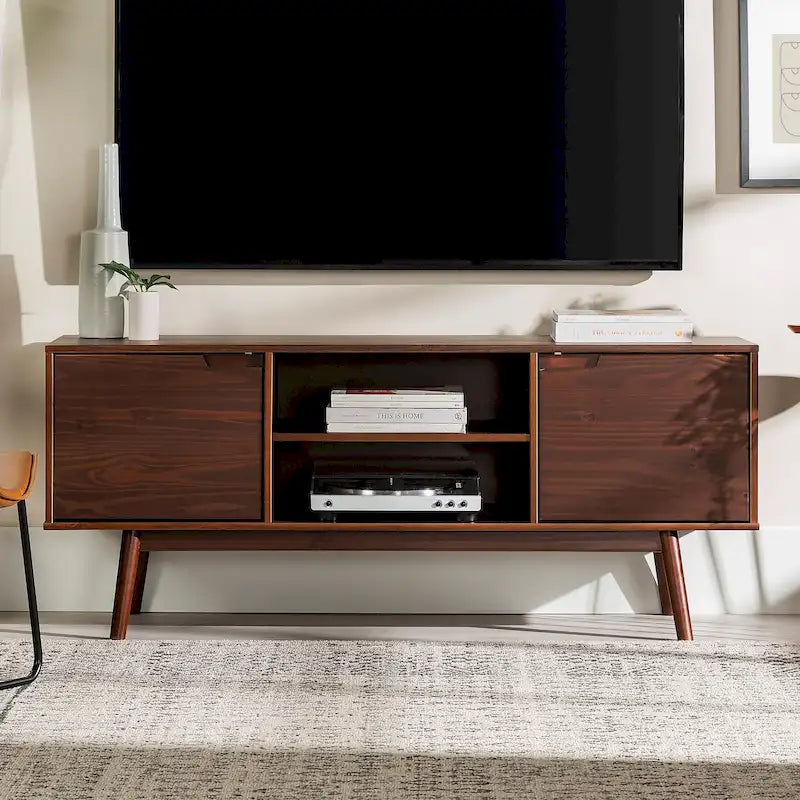 Meuble TV Middlebrook de 58 po en bois massif de style Mid-Century