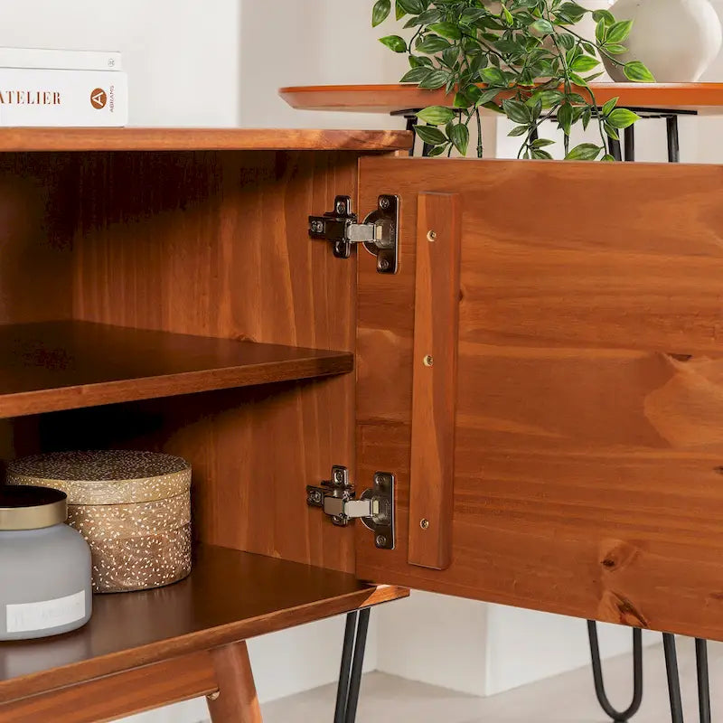 Meuble TV Middlebrook de 58 po en bois massif de style Mid-Century