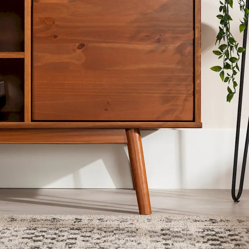 Meuble TV Middlebrook de 58 po en bois massif de style Mid-Century