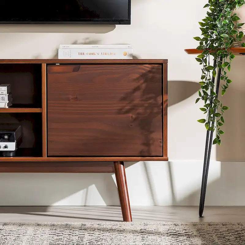 Meuble TV Middlebrook de 58 po en bois massif de style Mid-Century