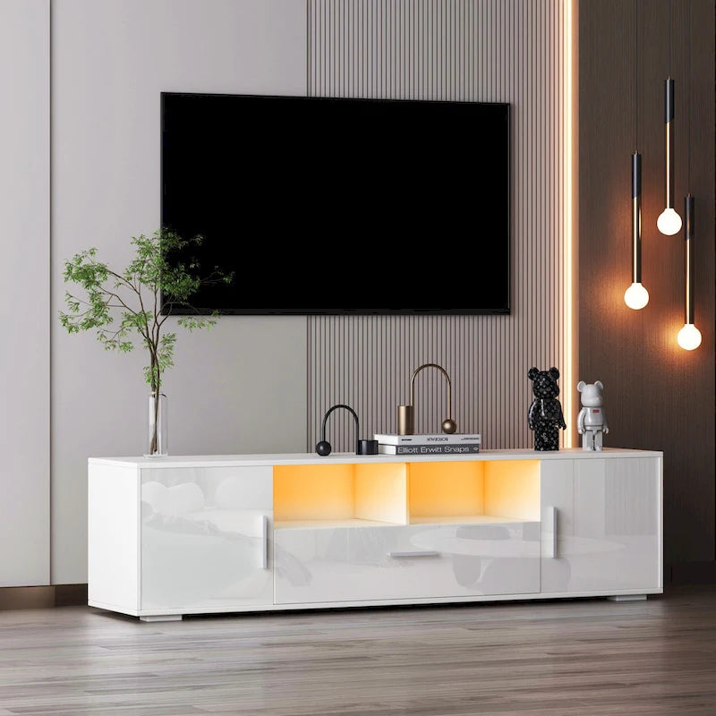 Meuble TV blanc de 160 cm avec lumières LED, armoires et étagères ouvertes pour TV jusqu'à 65 pouces