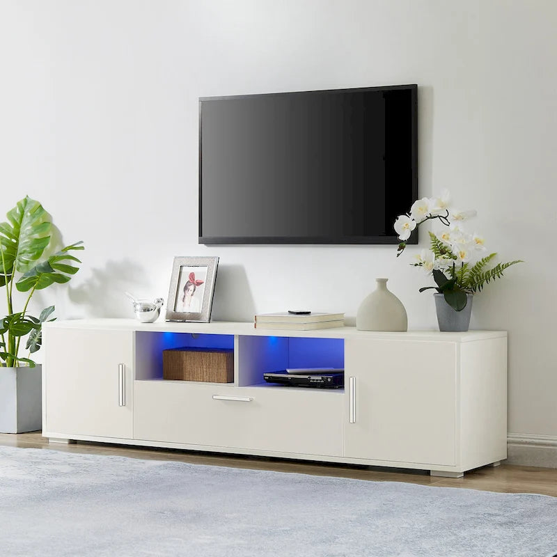Meuble TV blanc de 160 cm avec lumières LED, armoires et étagères ouvertes pour TV jusqu'à 65 pouces