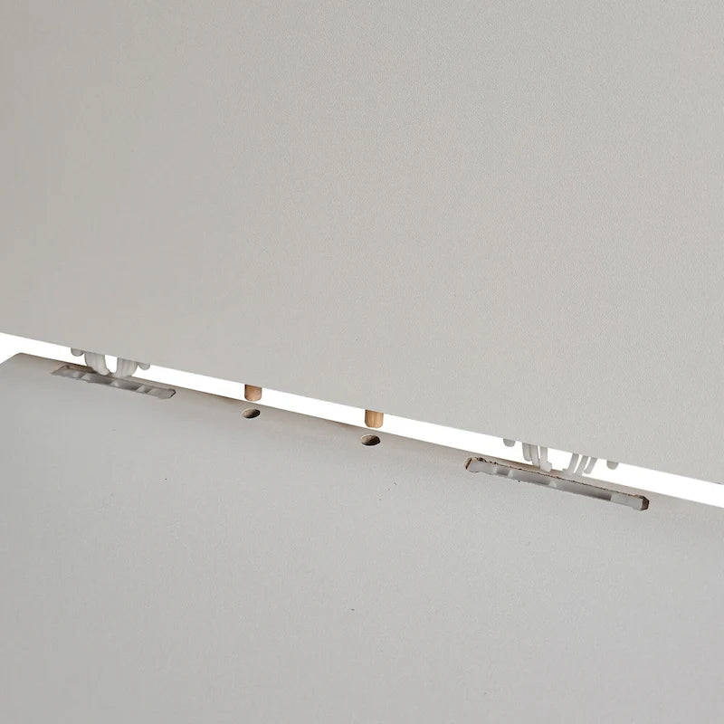 Meuble TV blanc de 160 cm avec lumières LED, armoires et étagères ouvertes pour TV jusqu'à 65 pouces