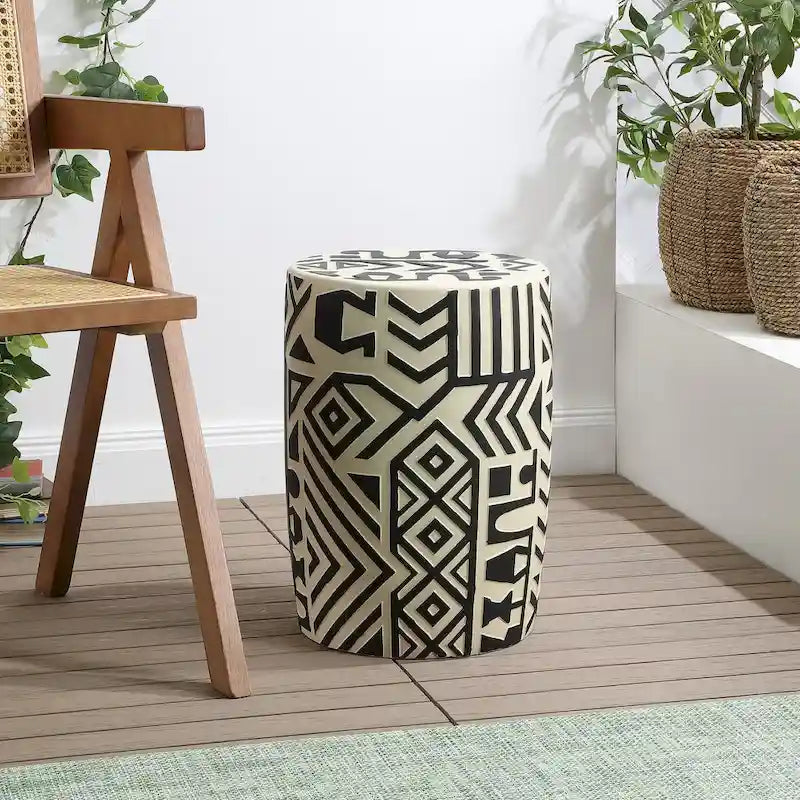 Tabouret de jardin cylindrique Yoli 17.75 de style bohème-géométrique transitionnel, par JONATHAN Y