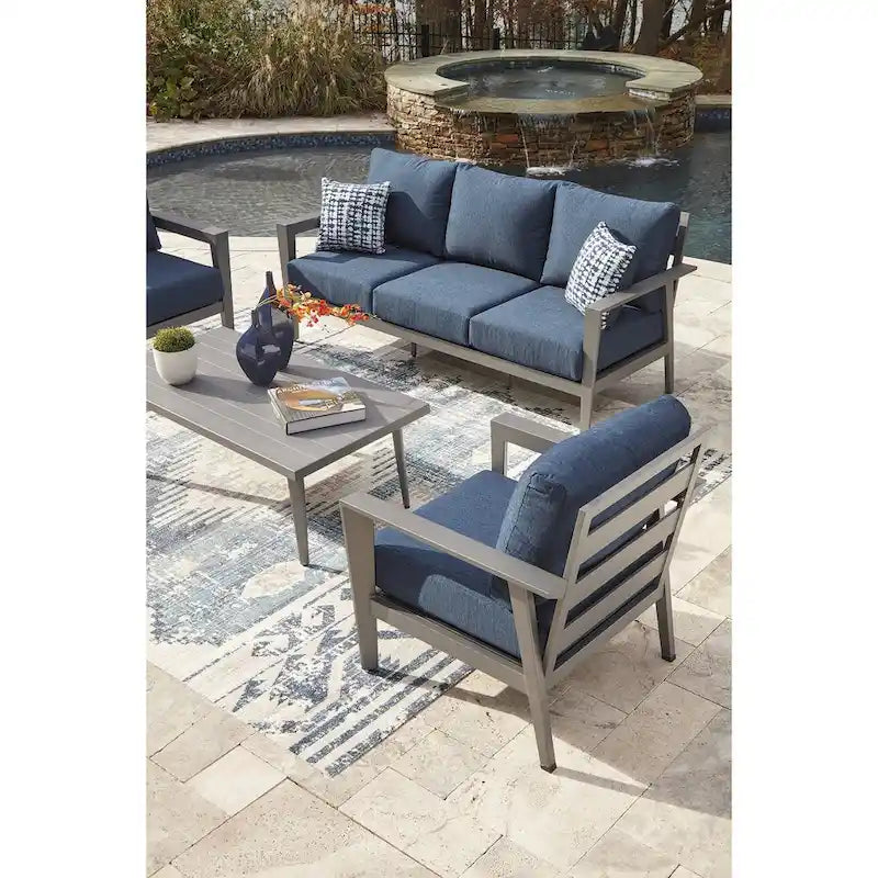 Signature Design by Ashley Ensemble canapé/chaises/table d'extérieur Gali gris/bleu (lot de 4) - 78,25 larg. x 33,25 prof. x 36,25 haut.