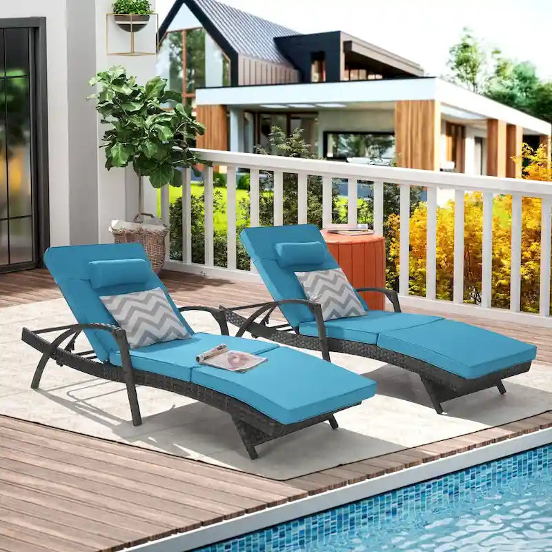 Lot de 2 chaises longues inclinables en osier d'extérieur avec coussins