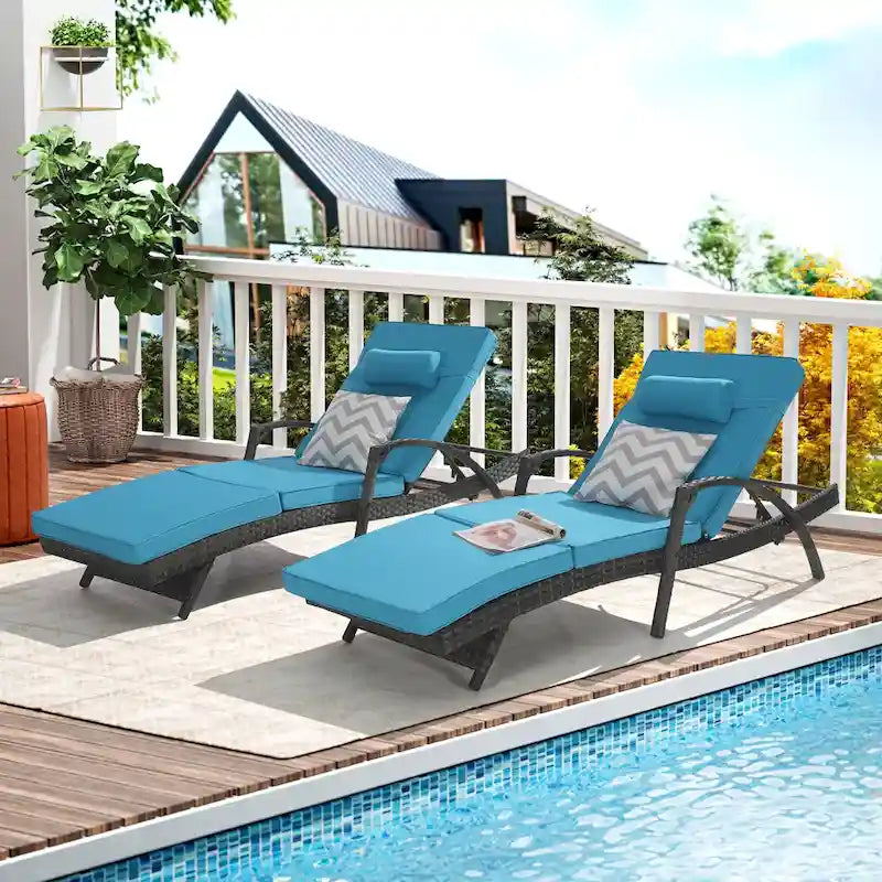 Lot de 2 chaises longues inclinables en osier d'extérieur avec coussins