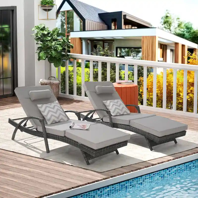Lot de 2 chaises longues inclinables en osier d'extérieur avec coussins