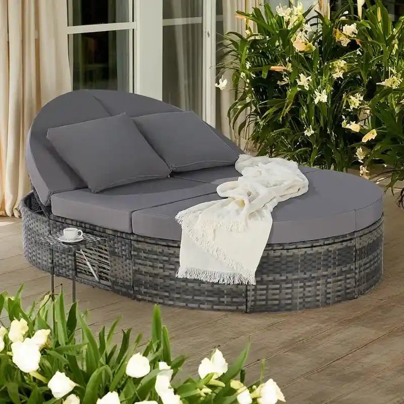 Lit de jour rond en rotin pour patio extérieur avec dossiers réglables et plateaux porte-gobelets pliables