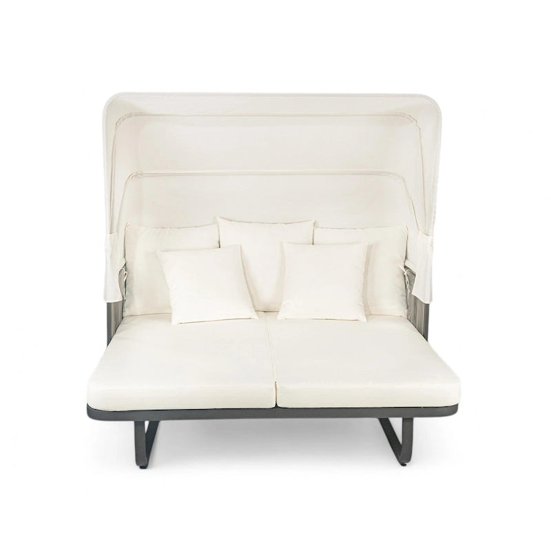 57 Outdoor Patio Rattan Daybed Sunbed with Retractable Canopy and Pillows