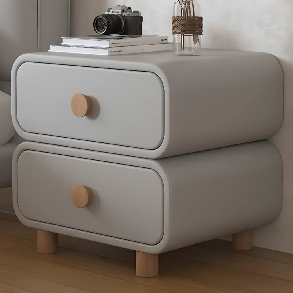 Table de chevet scandinave en similicuir avec finition en faux cuir
