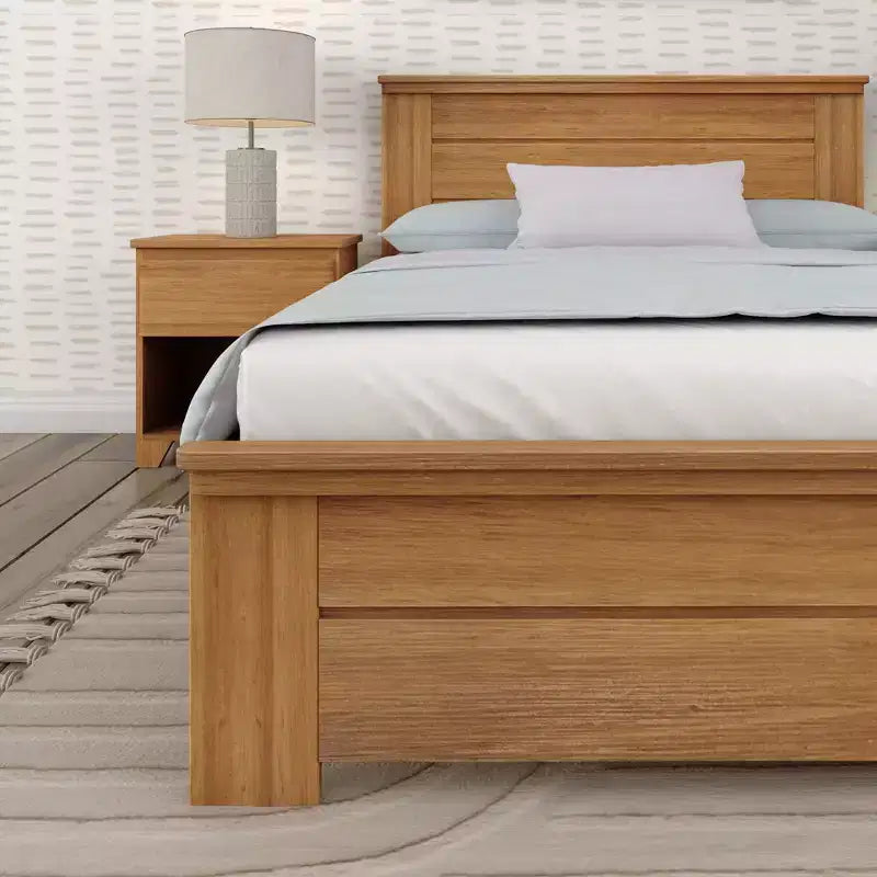 Lit double Plank+Beam Farmhouse avec tête de lit, plateforme en bois massif