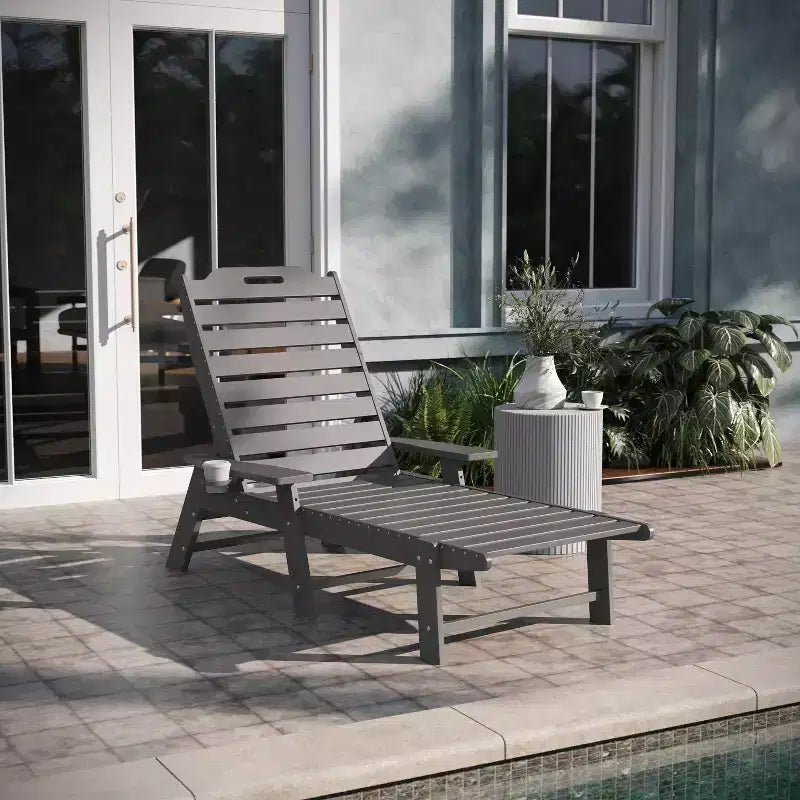 Bain de soleil Adirondack réglable Emma et Oliver en résine polymère avec porte-gobelet pivotant pour intérieur/extérieur