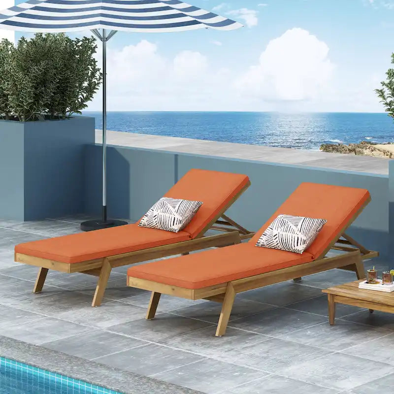 Chaise longue d'extérieur Caily en bois d'acacia avec coussins par Christopher Knight Home