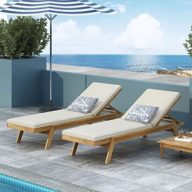 Chaise longue d'extérieur Caily en bois d'acacia avec coussins par Christopher Knight Home