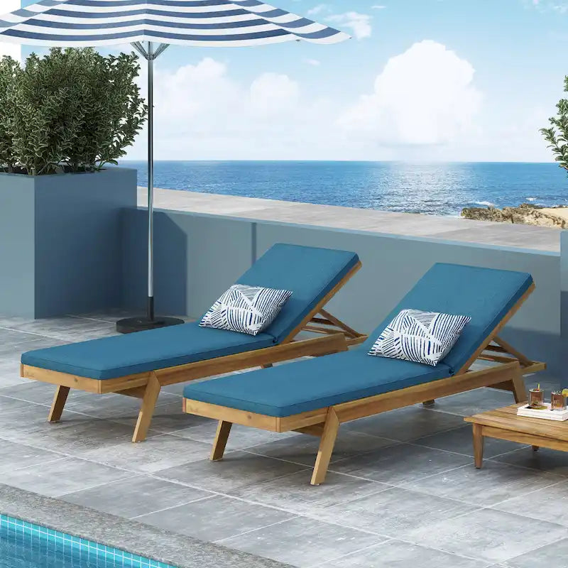 Chaise longue d'extérieur Caily en bois d'acacia avec coussins par Christopher Knight Home