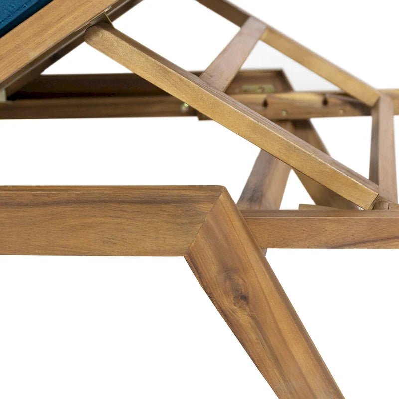 Chaise longue d'extérieur Caily en bois d'acacia avec coussins par Christopher Knight Home
