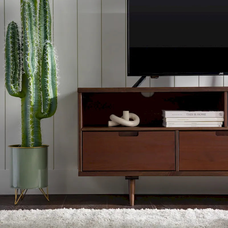 Meuble TV en bois massif Alby 58 pouces de Middlebrook, style Mid-Century