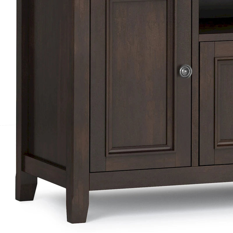 Meuble TV transitoire en bois massif WYNDENHALL Halifax de 72 pouces de large - 72 l x 19 P x 26 H