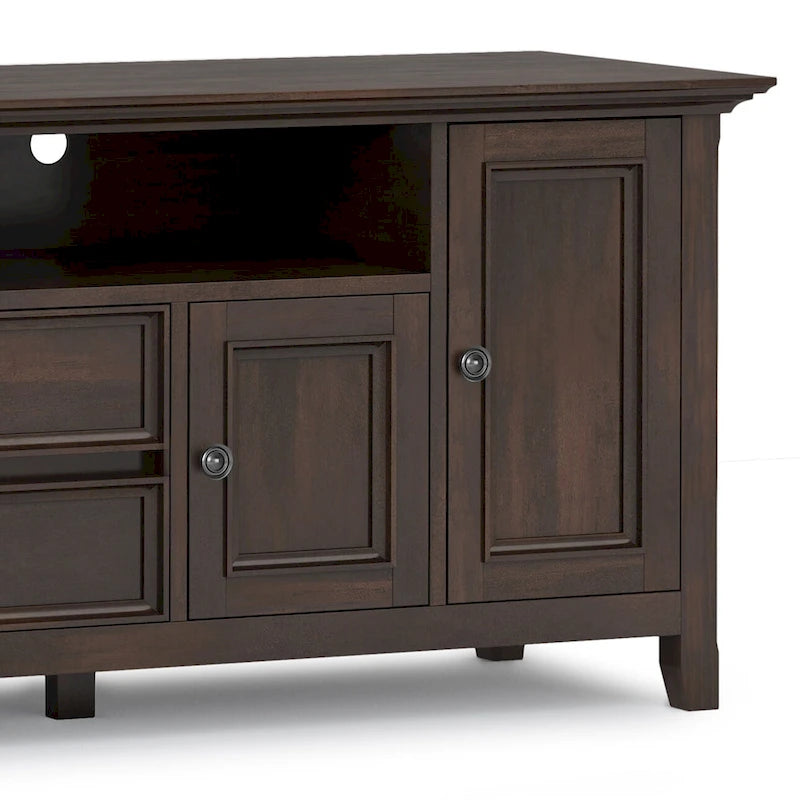 Meuble TV transitoire en bois massif WYNDENHALL Halifax de 72 pouces de large - 72 l x 19 P x 26 H