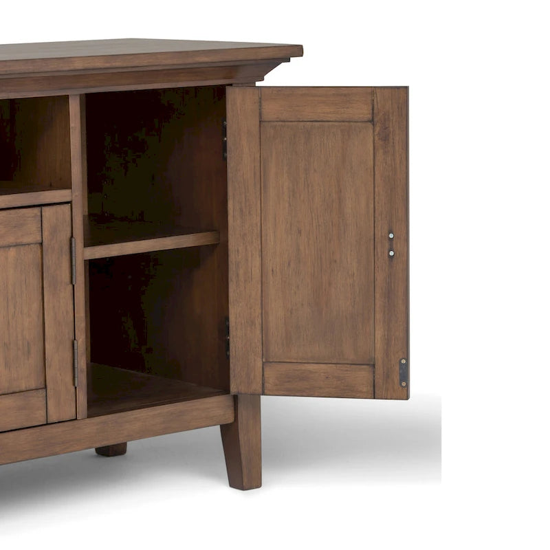 Meuble TV-média de transition WYNDENHALL Mansfield en BOIS MASSIF de 72 pouces de large pour téléviseurs jusqu'à 80 pouces - 72 L x 16,5 P x 26 H