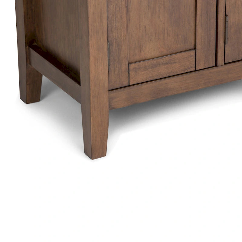 Meuble TV-média de transition WYNDENHALL Mansfield en BOIS MASSIF de 72 pouces de large pour téléviseurs jusqu'à 80 pouces - 72 L x 16,5 P x 26 H