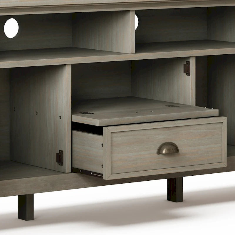 Meuble TV-média de transition WYNDENHALL Mansfield en BOIS MASSIF de 72 pouces de large pour téléviseurs jusqu'à 80 pouces - 72 L x 16,5 P x 26 H