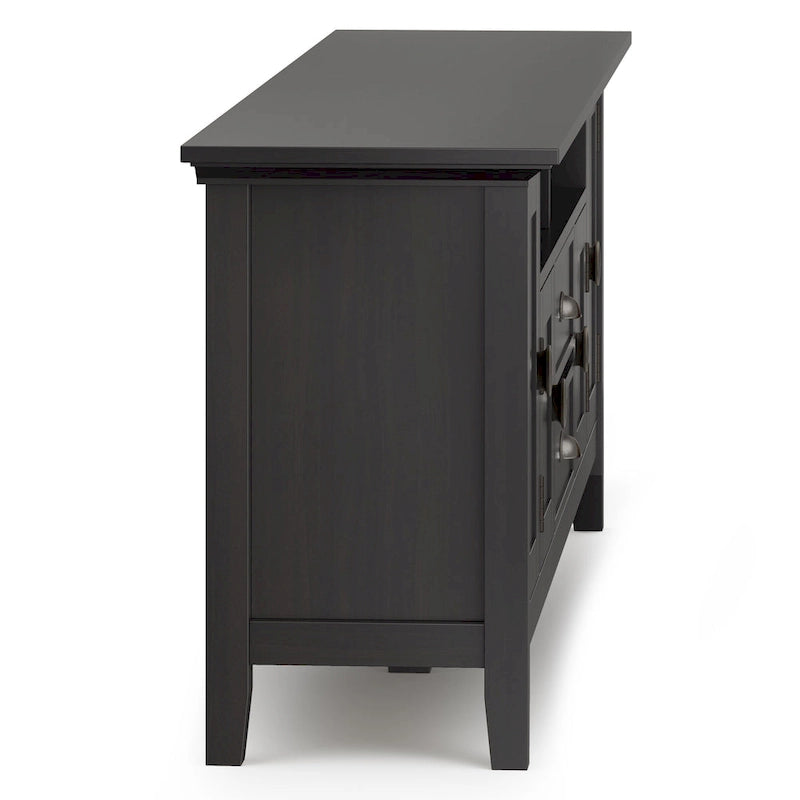 Meuble TV-média de transition WYNDENHALL Mansfield en BOIS MASSIF de 72 pouces de large pour téléviseurs jusqu'à 80 pouces - 72 L x 16,5 P x 26 H