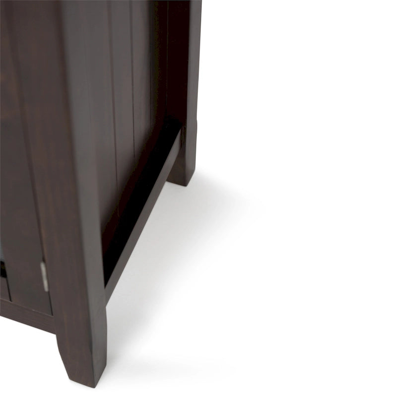 Meuble TV/Média de transition WYNDENHALL Normandy en BOIS MASSIF de 60 pouces de large pour téléviseurs jusqu'à 65 pouces - 60 x 16,5 x 24