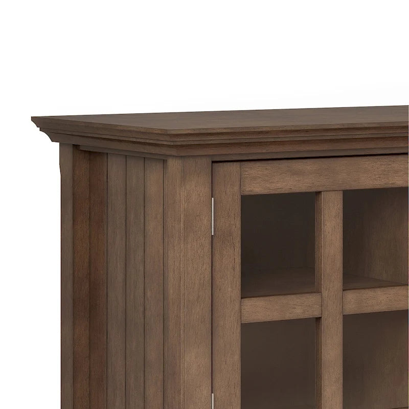 Meuble TV/Média de transition WYNDENHALL Normandy en BOIS MASSIF de 60 pouces de large pour téléviseurs jusqu'à 65 pouces - 60 x 16,5 x 24
