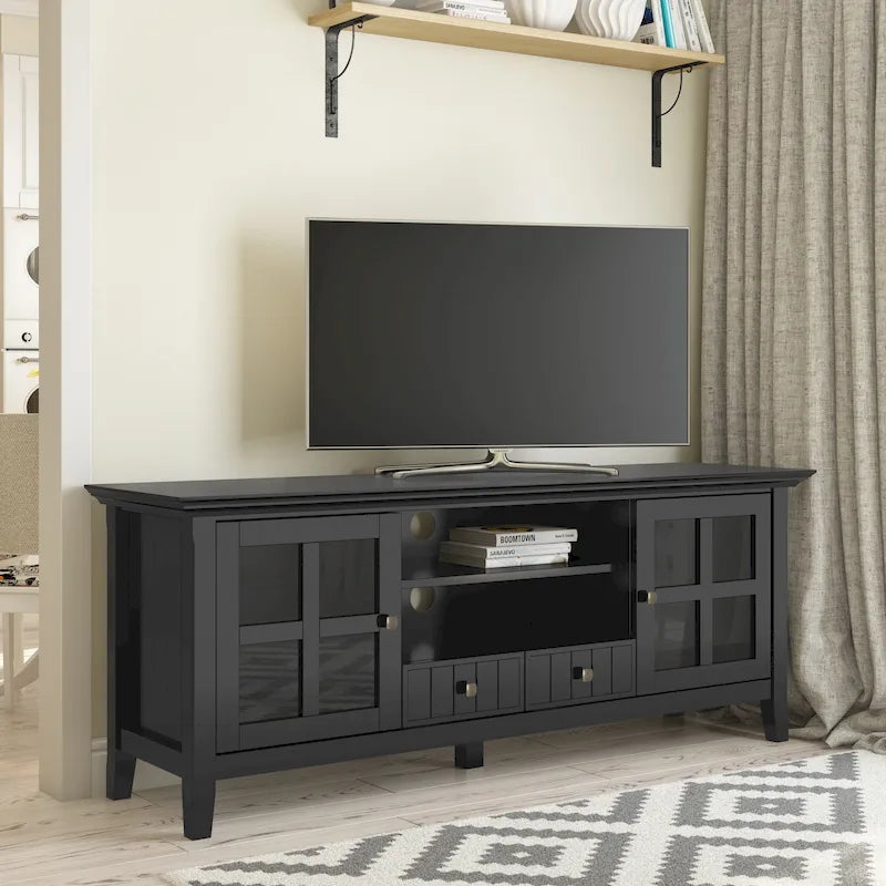 Meuble TV/Média de transition WYNDENHALL Normandy en BOIS MASSIF de 60 pouces de large pour téléviseurs jusqu'à 65 pouces - 60 x 16,5 x 24