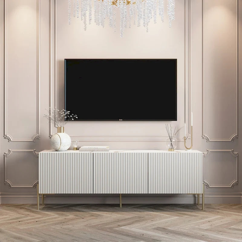 Meuble TV Living Skog Selline Beige, supporte les téléviseurs jusqu'à 65 pouces, avec pieds en métal de style Art déco