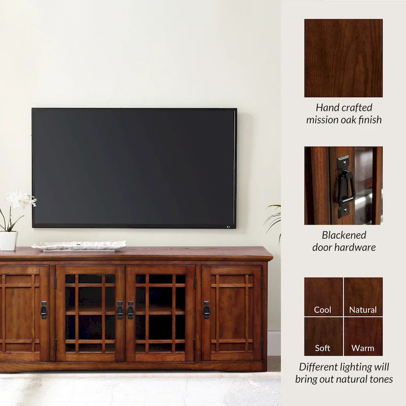 Meuble TV Leick Home en bois massif, chêne Mission, quatre portes