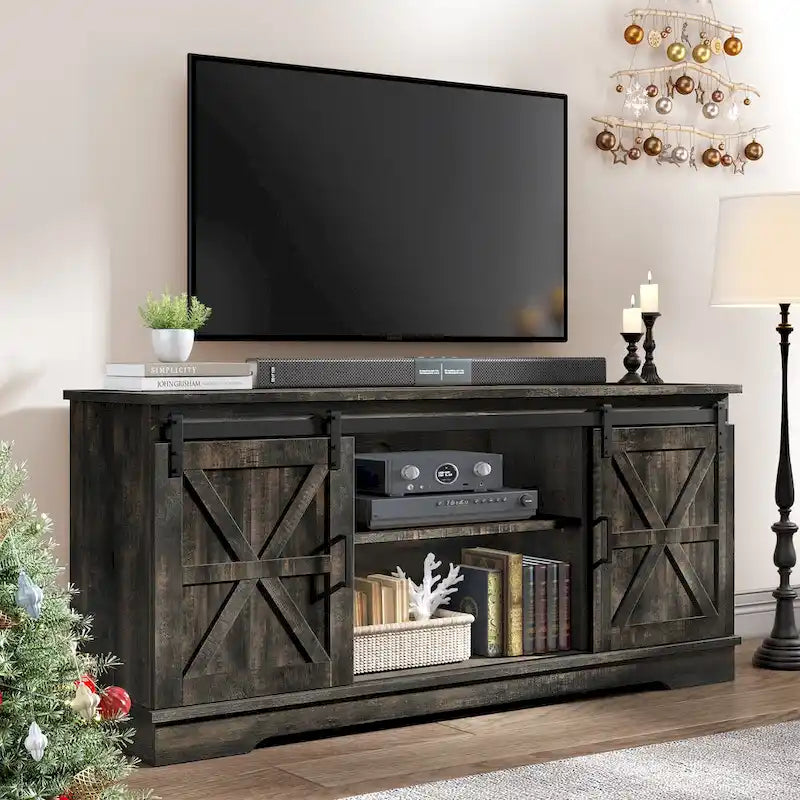 Meuble TV Evelynn, meuble de divertissement en bois de style ferme avec porte coulissante de grange, pour téléviseurs jusqu'à 65 pouces, blanc