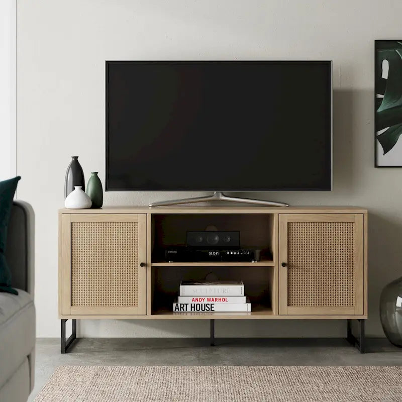 Meuble TV Nathan James Mina moderne avec console média et accents noirs en bois de chêne et portes de rangement