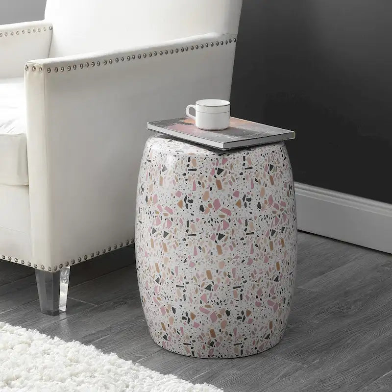 Tabouret de jardin en céramique Terrazzo Lula 17.5, blanc/rose, par JONATHAN Y
