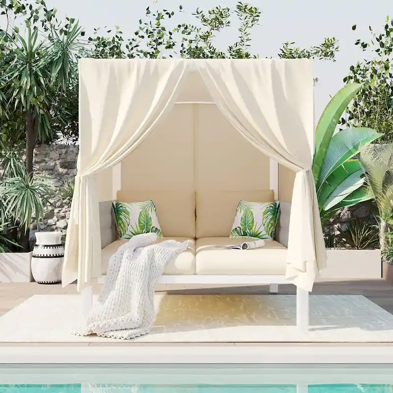 Bain de soleil extérieur avec rideaux adapté à de multiples scénarios