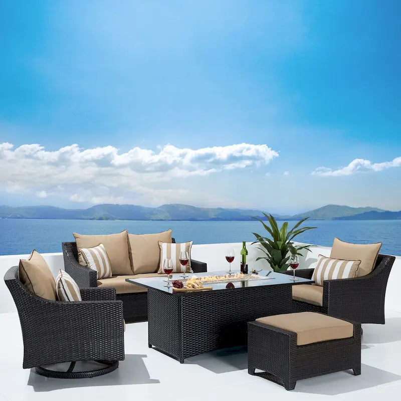 Ensemble de feu Deco 5 pièces Sunbrella pour patio, avec causeuse et fauteuil de club à mouvement
