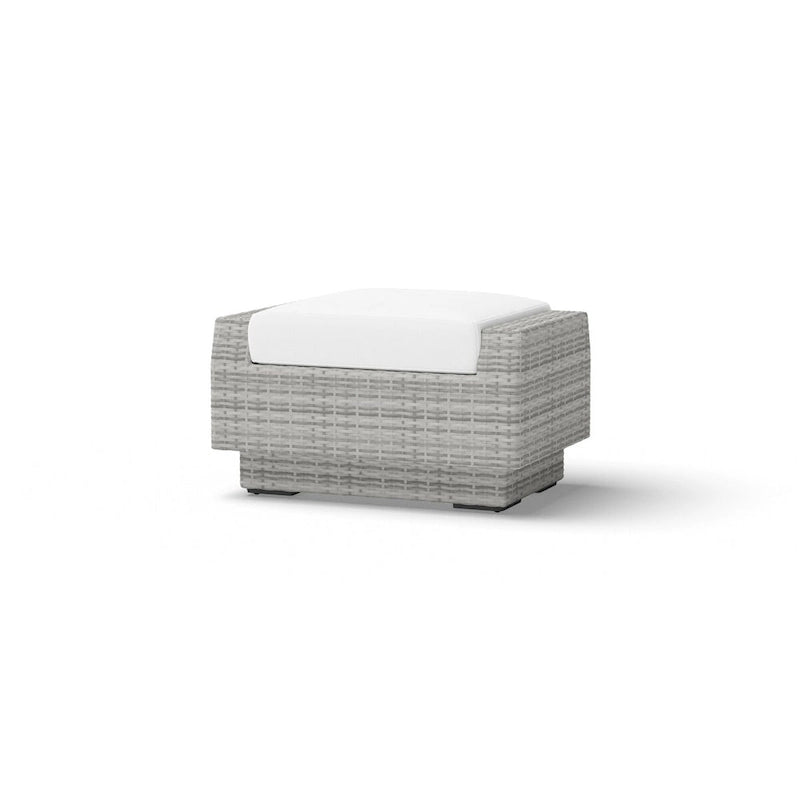 Ensemble de salon de jardin Cannes 6 pièces avec canapé deux places et fauteuils en tissu Sunbrella