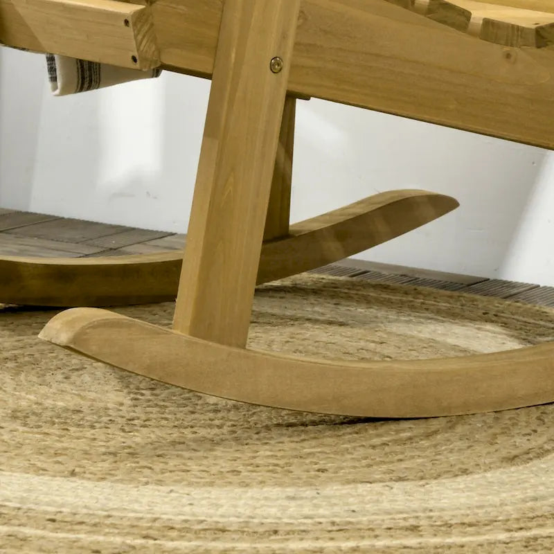 Chaise à bascule traditionnelle en bois à lattes, avec accoudoirs et dossier haut, pour l'extérieur