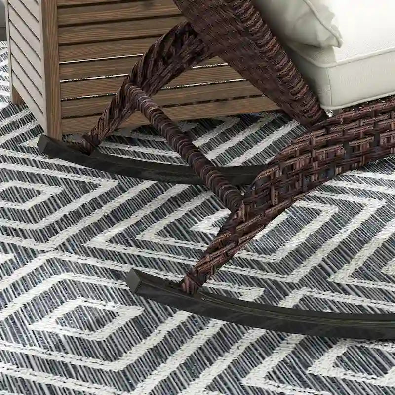 Fauteuil à bascule Adirondack en osier d'extérieur, fauteuil à bascule de patio avec dossier haut, coussin d'assise et oreiller