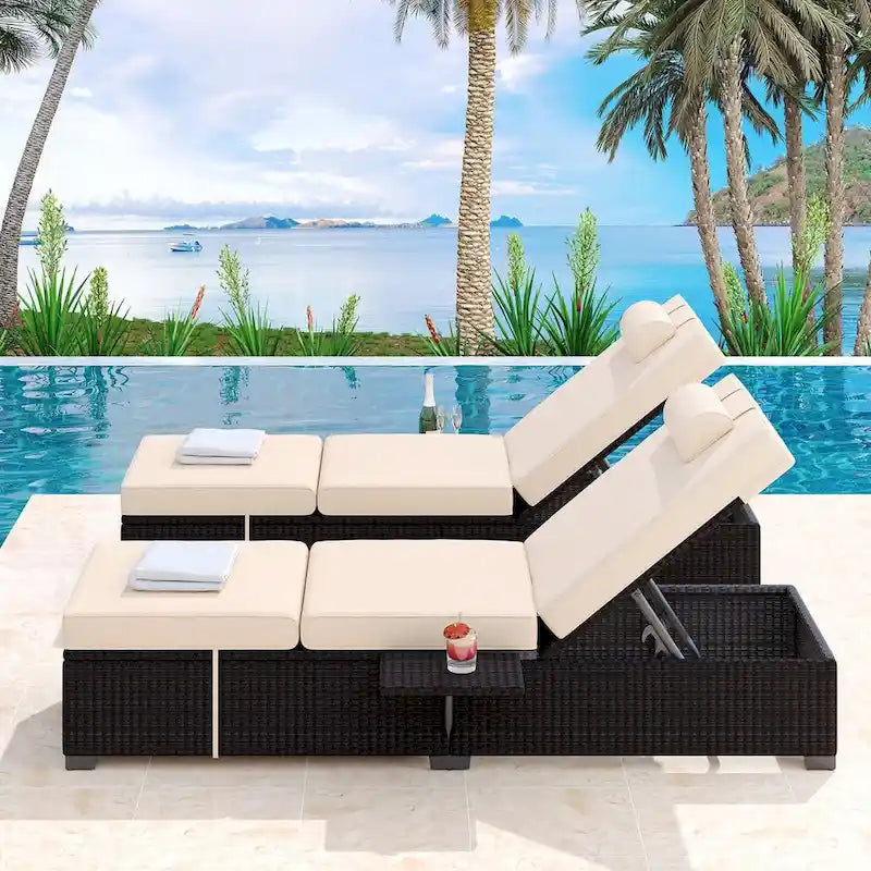 Lot de 2 chaises longues en rotin PE avec coussin épais de 6 cm
