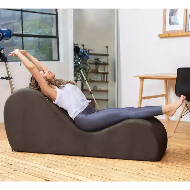Avana Sleek Chaise Longue pour le yoga – Fabriquée aux États-Unis – Idéale pour les étirements, la relaxation, l'exercice et plus encore, 60D x 18W x 26H pouces, Gris clair
